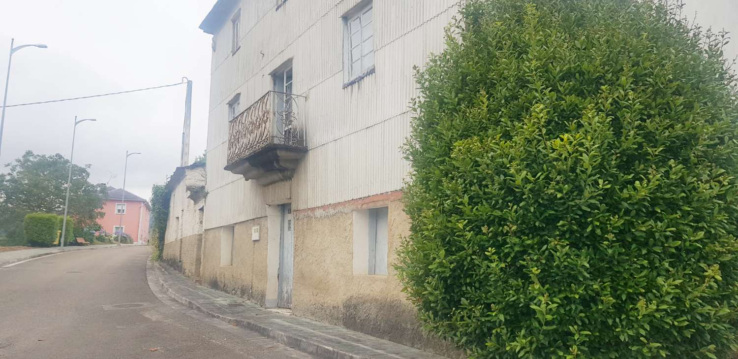 Maison en vente à Trabada