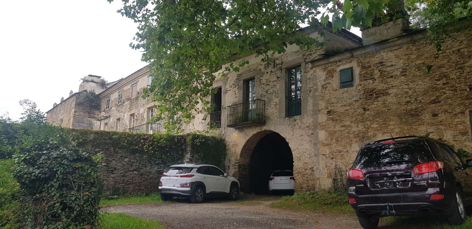 Pazo del s XVII Histórico declarado BIC provincia de Lugo